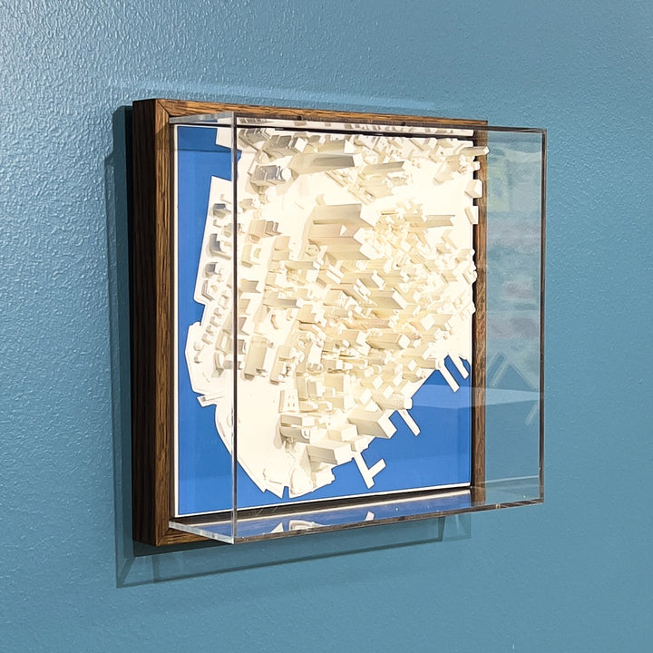 3D map of New York with a dark frame, acrylic case and blue water