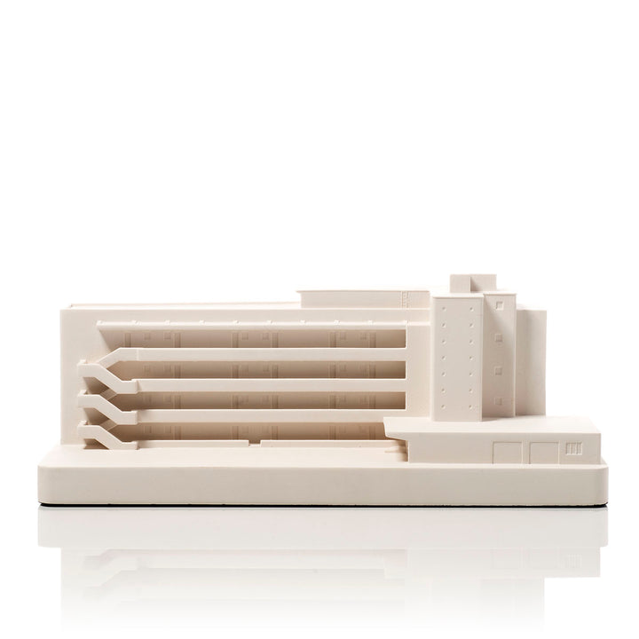 Isoton Building Isokon Building architectural model – Chisel & Mouse
